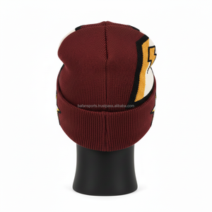 Gorro de punto acrílico suave para mujer, diseño multipanel en color granate, blanco y amarillo, logotipo personalizado, estilo cálido de invierno, gorro jacquard - Product Image 2