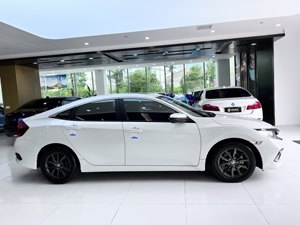 ราคาสุดคุ้มสำหรับรถยนต์ฮอนด้า ซีวิค แฮทช์แบค 220TURBO CVT ปี 2021 รุ่นใหม่ Elite Control ความเร็วสูงสุด 200 กม./ชม. รถมือสอง ไมล์น้อย พวงมาลัยซ้าย - Product Image 1