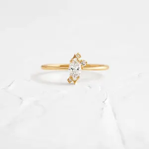 侯爵夫人切割硅石簇状订婚戒指14k黄金戒指，适用于批发商的女性GRA认证钻石结婚戒指