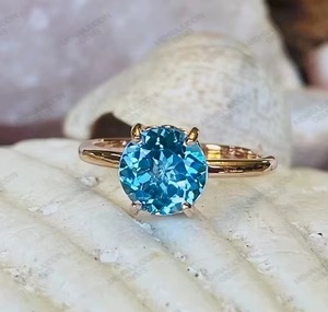 Anillo de Topacio Azul Suizo, Anillo de Topacio Redondo, Topacio Azul Solitario, Anillo de Oro con Piedra Natal de Diciembre - Product Image 1
