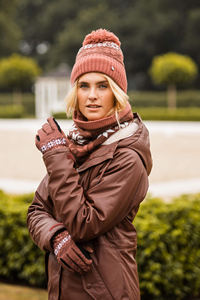 ถุงมือขี่ม้าโลโก้สั่งทำพิเศษ ถุงมือหนังกีฬา กันลื่น ระบายอากาศดี ขายดี ยืดหยุ่น ใช้สำหรับกิจกรรมกลางแจ้ง - Product Image 6