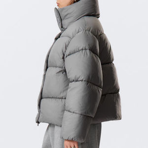 Chaqueta Acolchada Holgada de Estilo Urbano con Logotipo Personalizado OEM para Mujer, Chaqueta Informal Ligera de Uso Diario con Cierre, Abrigo Suave para el Invierno 2026 - Product Image 3