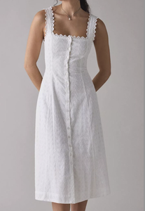 Robes trapèze élégantes et respirantes pour femmes, style streetwear, vente en gros, fabriquées au Vietnam avec des matériaux durables, OEM ODM - Product Image 4