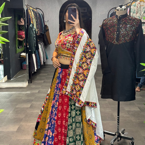 Navratri lehenga choli แบบดั้งเดิม lehenga คอลเลกชันพิเศษสำหรับผู้หญิงเทศกาลอินเดีย - Product Image 1