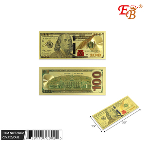Imán Decorativo Rectangular Metálico para Refrigerador, Diseño de Billete de Cien Dólares Dorado, 1.5 x 3.5 Pulgadas - Product Image 1