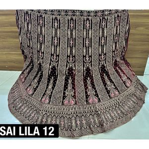 Terciopelo moderno Lehenga Heavy Jarkan Trabajo Doble lata 3M Flair Long Choli Red de cuatro lados Dupatta Fiesta de invierno de verano - Product Image 6