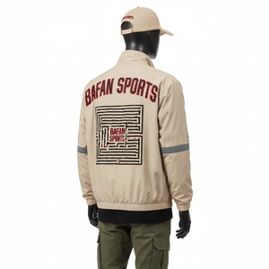 Chaqueta Cortavientos Ligera de Poliéster para Hombre, Tejido Suave al Tacto, Paneles en Contraste Beige, Chaqueta Cortavientos con Logotipo Personalizado para Hombre - Product Image 5