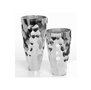 Impressionnant Design Fer Métal Vase À Fleurs Pot Utilisation pour La Maison Et Le Jardin Planteur Pot Personnalisé À La Main Meilleure Vente - Product Image 6