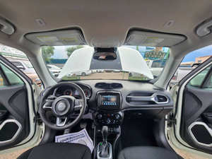 Auto Usado de Calidad a Precio Accesible, Jeep Renegade Latitude 2018, Volante a la Izquierda - Product Image 2