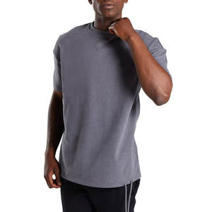 เสื้อยืดคอกลมแขนสั้นแบบพอดีตัวระดับพรีเมียมระดับถัดไป - Product Image 4