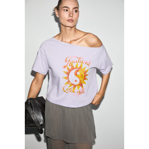 GRIMELANGE QALY Camiseta holgada de manga corta con cuello barco y detalle estampado en la parte delantera y trasera para mujer - Product Image 1