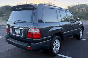 Lexus LX 470 d'occasion de 2003, série 100, inspecté et certifié, premier propriétaire en 2024, récent entretien de la courroie de distribution - Product Image 2