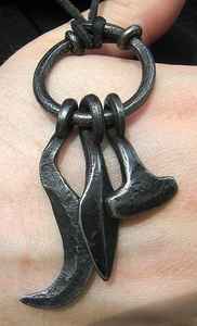 2024 อินเทรนด์คุณภาพสูงDesignerขายร้อนแฟชั่นเครื่องประดับเหล็กค้อนจี้สร้อยคอเครื่องประดับสร้อยข้อมือต่างหูผู้หญิง - Product Image 3