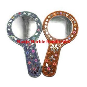 Prix de gros Usine pas cher courbé à la main en bois vadrouille incrustation miroir naturel polonais personnel toilettage articles de décoration avec amour Style - Product Image 1