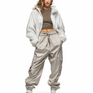 กางเกงกันฝนผู้หญิง OEM ผ้าไนลอนผสมสแปนเด็กซ์ 100% กันน้ำ กันลม - Product Image 3