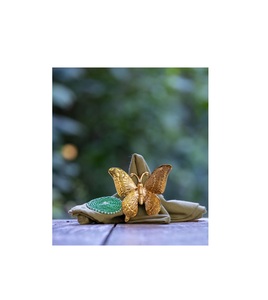 Elegante servilletero de metal de forma cuadrada con acabado dorado cepillado para restaurantes de lujo - Product Image 4