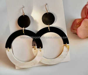 Nawe Fashion Meilleur cadeau pour les femmes Boucles d'oreilles en argent faites à la main en corne de buffle Nouvelle collection d'Inde pour accessoire de mariage - Product Image 4