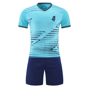 ชุดฟุตบอลแบบระเหิดที่มีดีไซน์กำหนดเองและวัสดุโพลีเอสเตอร์100% เข้ารูปไร้รอยต่อ - Product Image 1