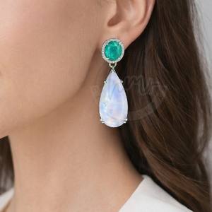 Hermosos Pendientes Colgantes de Cabujón de Cuarzo Esmeralda Colombiana y Piedra Lunar Arcoíris con Halo de Zirconia, Joyería de Plata Alemana - Product Image 3