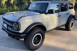 Bronco Black Diamond 2021 con Paquete Sasquatch, Motor Ecoboost V6 de 2.7 Litros - Product Image 4