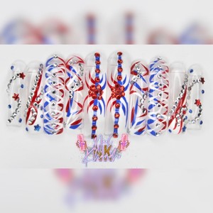 Unghie artificiali rivestite Khandhi per il Memorial Day - Product Image 1