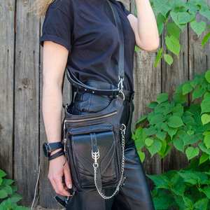 Sac banane vintage en cuir de vachette pour homme avec fermeture à glissière et Shape-LWB-0086 d'oreiller antivol - Product Image 2