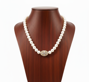 Collier pour femme en perles d'eau douce cultivées de haute qualité, fait à la main, qualité AAA/AA, différentes tailles et formes, certifié par un tiers - Product Image 3