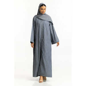 Abaya en Georgette Bleu Denim à Rayures avec Foulard Modeste – Accessoire de Mode Simple - Product Image 1