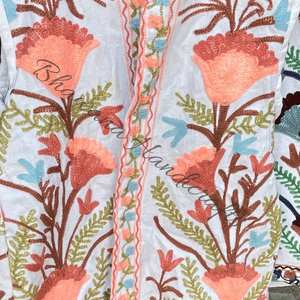 Chaqueta bordada Suzani, abrigo de invierno, abrigo de mujer, Chaqueta corta Suzani, bata, regalo para ella - Product Image 2