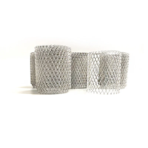Protège-gouttières en maille d'aluminium, protège-tuyaux de précipitations extensibles de 2 à 4 pouces, protège-filtres en maille contre les feuilles et les débris - Product Image 4