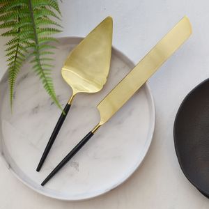 Juego de cuchillos de pastel de metal con acabado dorado de lujo para fiestas de aniversario que ofrecen una presentación sofisticada y elegante - Product Image 1