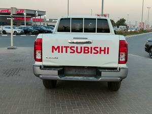 MITSUBISHI L200 Nueva/Usada, Gasolina, Equipamiento Completo, Doble Cabina GLX, Faros LED en Venta - Product Image 4