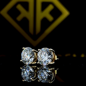 Boucles d'oreilles clous en moissanite VVS de 8,15 carats, plaquées argent, certifiées IGI, avec fermoir à vis sécurisé, cadeau d'anniversaire pour elle - Product Image 4