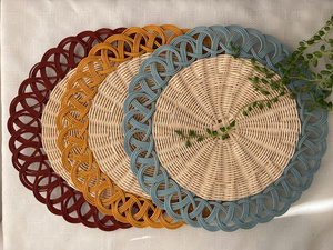 Vente en gros de sets de table ronds en rotin Vaisselle en osier et décor de table naturel du Vietnam - Product Image 2