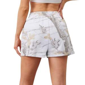 Short de sport léger en coton et polyester pour femme, respirant avec logo personnalisé par sublimation et poches - Product Image 2