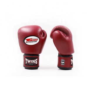 Gants de sparring Muay Thai de qualité supérieure Twins Special, fabrication sur mesure de couleur personnalisée avec du cuir de vache véritable, gants d'entraînement pour adultes - Product Image 2