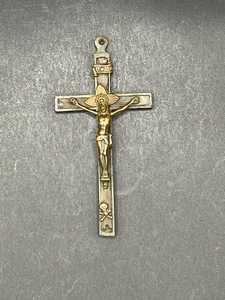 Crucifix en laiton et bois à finition antique, croix chrétienne, décoration murale religieuse pour salle de prière d'église - Product Image 3