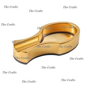 Cenicero pulido de oro de latón con bandeja de tabaco de la mejor calidad Cenicero de tamaño y forma personalizado a la venta - Product Image 1