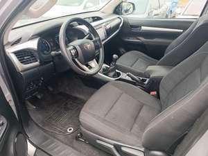 TOYO TA HILUX d'occasion 2019 (Extra Cab Duty) 150 ch, kilométrage (100 000 km), boîte de vitesses manuelle - Product Image 6