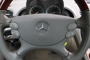 2005 Mercedes-Benz SL 500 Luxury Hardtop Convertible V8 Motor Tracción trasera Totalmente cargado Usado Dirección izquierda Engranaje automático - Product Image 5