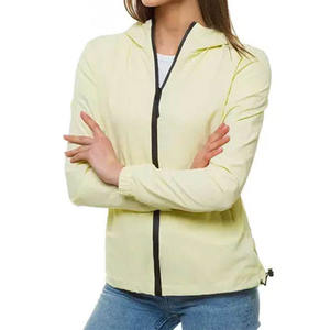 2025 nouveau logo personnalisé en gros respirant Softshell vestes de pluie pour chutes de neige imperméable vents topper vestes de randonnée pour les femmes - Product Image 1