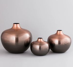 Vase à fleurs en fer antique bronze en gros quantité décor festif pour la maison décoration de table hôtel fabriqué en Inde vente chaude - Product Image 3