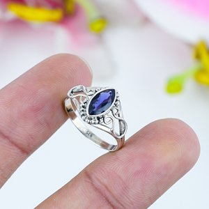Belle bague en argent avec un iolite taille marquise et un design en filigrane complexe – Parfaite pour une élégance intemporelle et un usage quotidien - Product Image 3