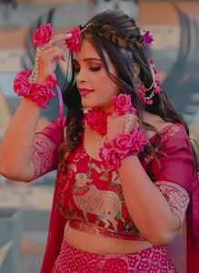 Ensemble Haldi Fleur Mariage Bijoux de Mariée Bijoux Floraux Rose Artificielle Femmes Cérémonie Fêtes Menhendi Collier Magnifique - Product Image 3