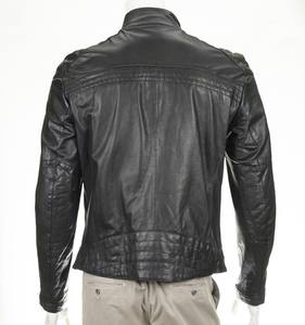 Vestes d'hiver à col montant pour hommes en cuir de mouton véritable et léger de couleur noire Fabriqué au Pakistan - Product Image 2