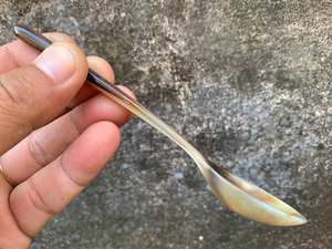 Cucharas de madera de cuerno hechas a mano, ideales para servir, revolver y comer, comúnmente utilizadas para postres, especias, juego de 5 piezas de tamaño personalizado - Product Image 3