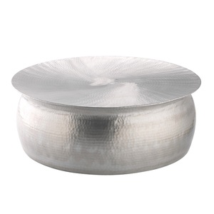 Table basse martelée par meubles en métal classiques nickelé fini dernière table basse élégante de forme ronde - Product Image 3