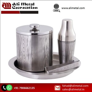 Customizable Stainless Steel <b>Ice</b> <b>Bucket</b> Essential Bar Tool for Home and Bar Use Metal Material - Product Image 4