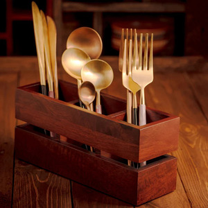 Porte-couverts en bois de manguier pour un rangement pratique Porte-couverts en bois d'inspiration vintage pour la salle à manger à la maison - Product Image 4