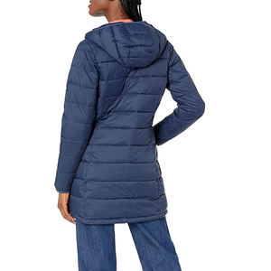 Nouvelle veste matelassée d'hiver à capuche pour femmes grandes tailles 2024, longueur normale, style décontracté sexy, hautement durable, impression personnalisée OEM - Product Image 3